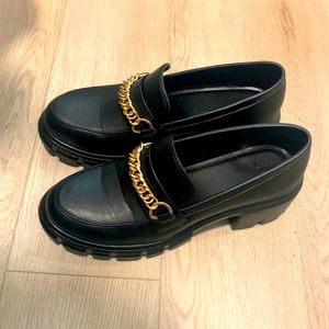 Just fab Leli chain detail lug sole loafer